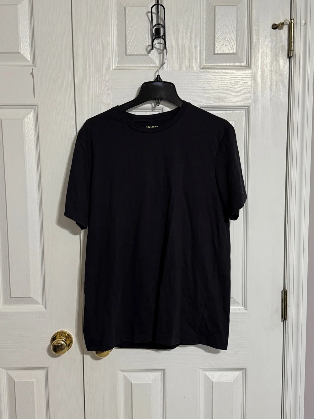tek gear Black Short Sleeve Crewneck Tee